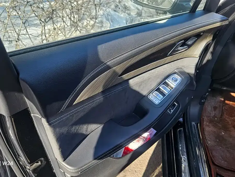 Hongqi H9 2021 из CN, фото 2