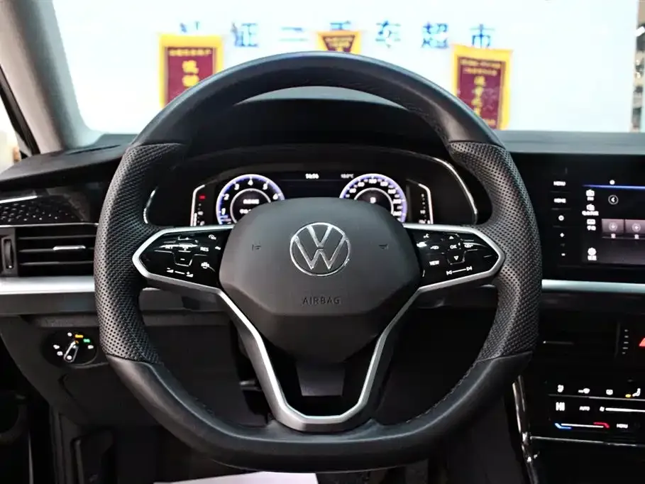 Volkswagen Passat — фото 9