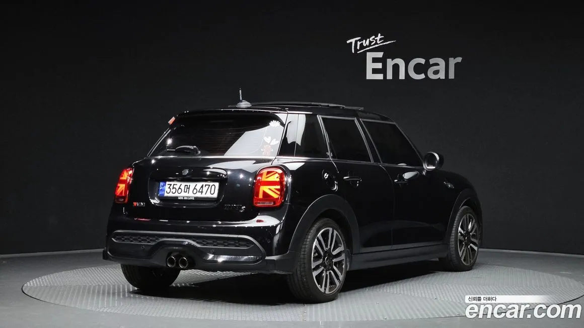 Mini Cooper 2024 из KR, фото 3