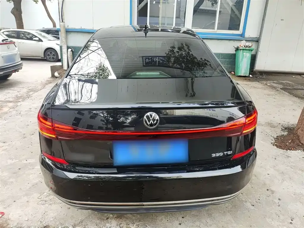 Volkswagen Passat — фото 5