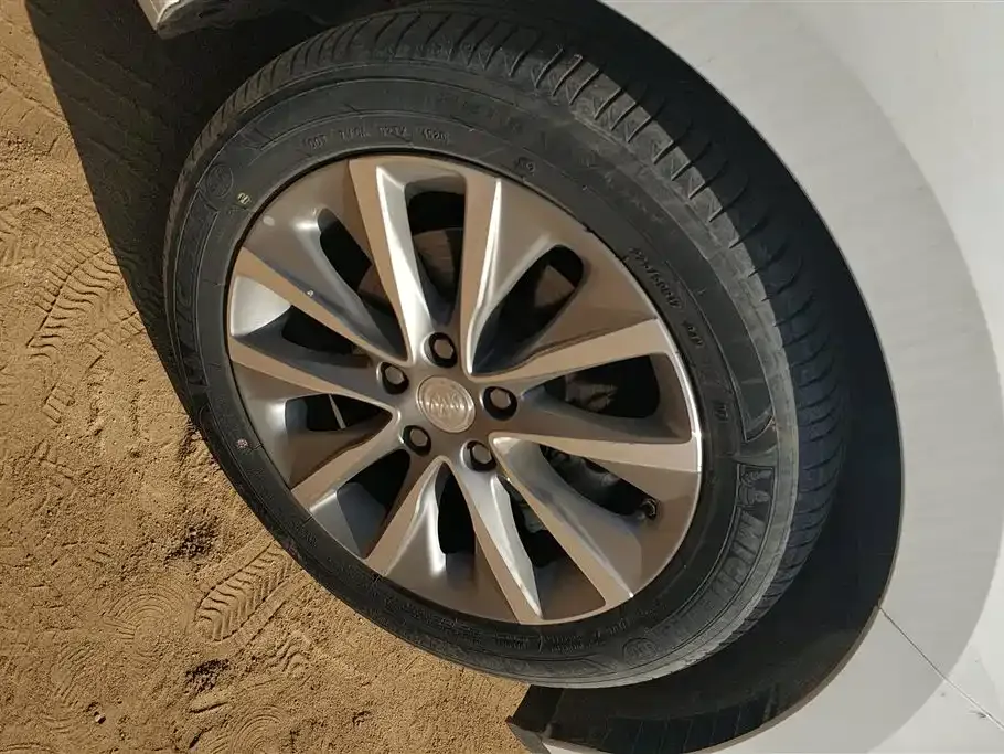 Buick GL6 2021 из CN, фото 4