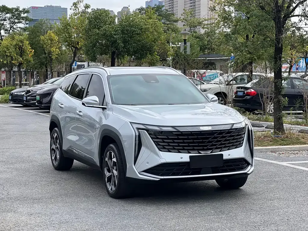 Geely Boyue L — фото 10