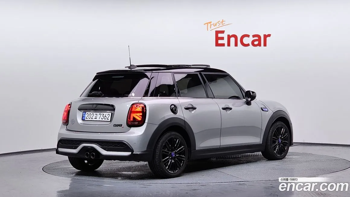 Mini Cooper 2024 из KR, фото 3