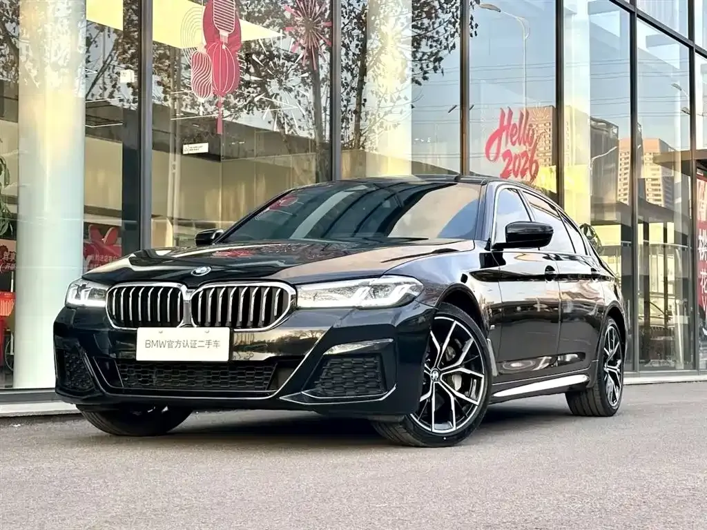 BMW 5 Series — фото 1