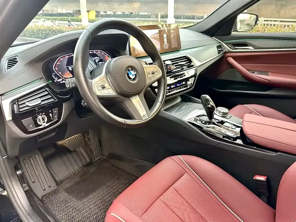 BMW 5 Series — фото 9