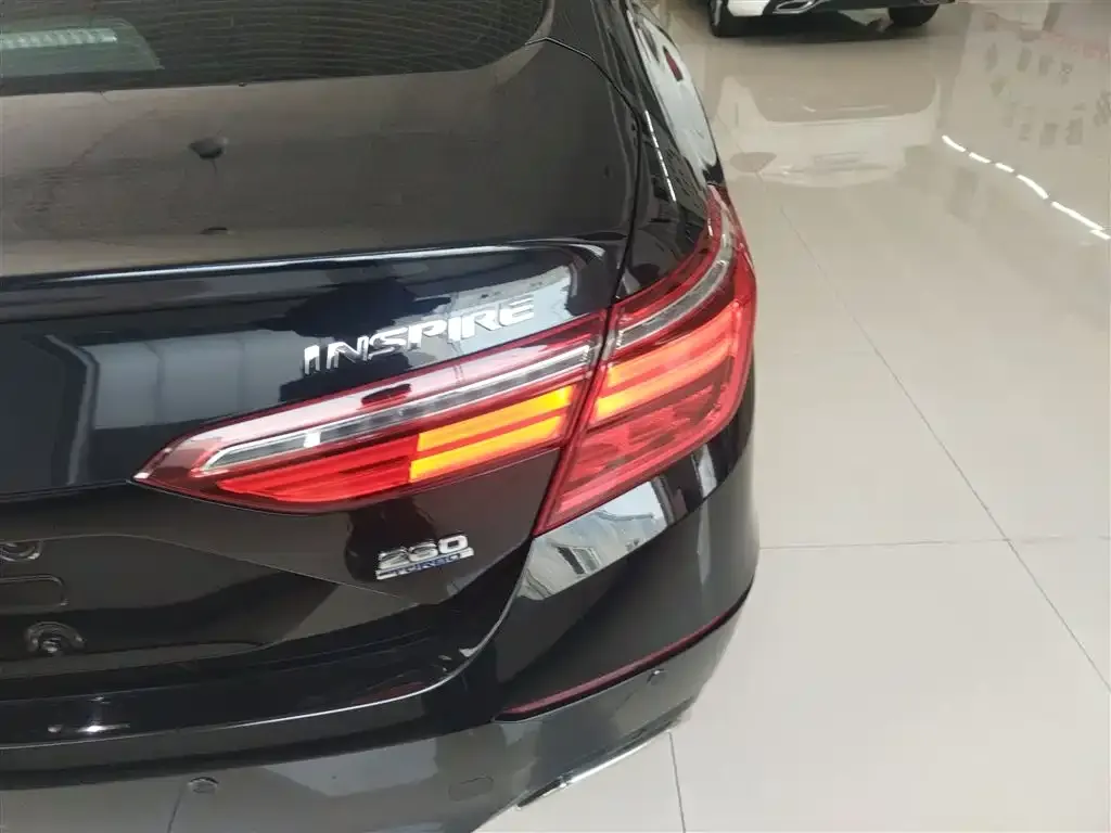 Honda Inspire — фото 10