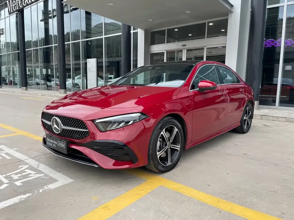 Mercedes-Benz A-Class — фото 6