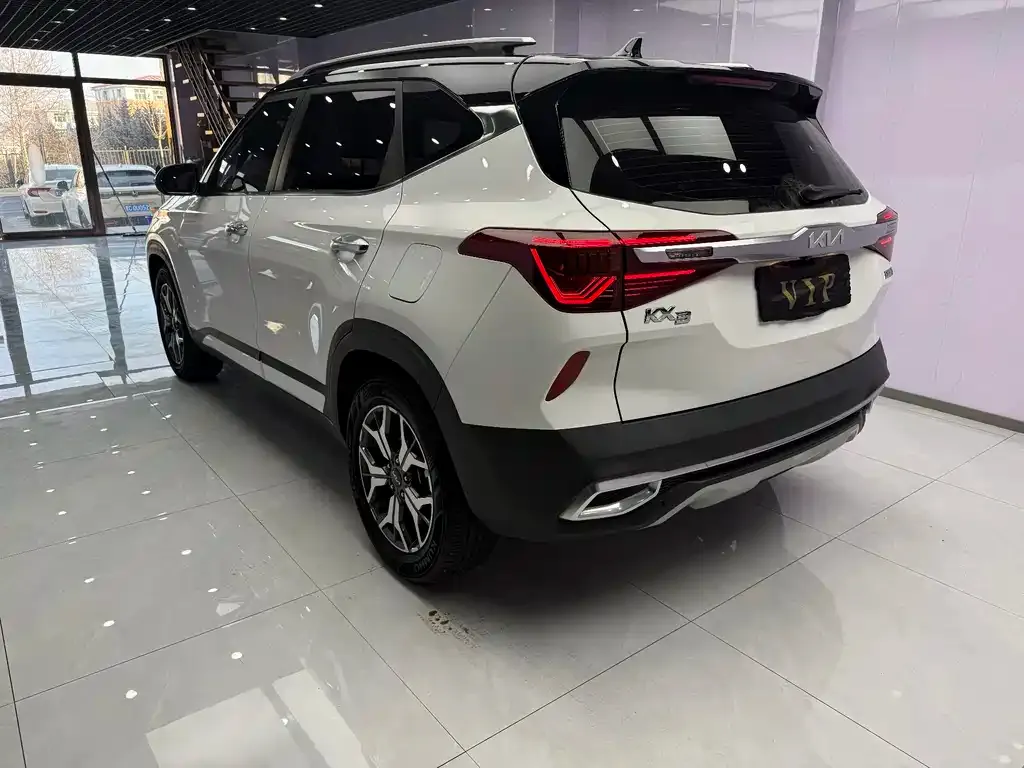 Kia KX3 2022 из CN, фото 8