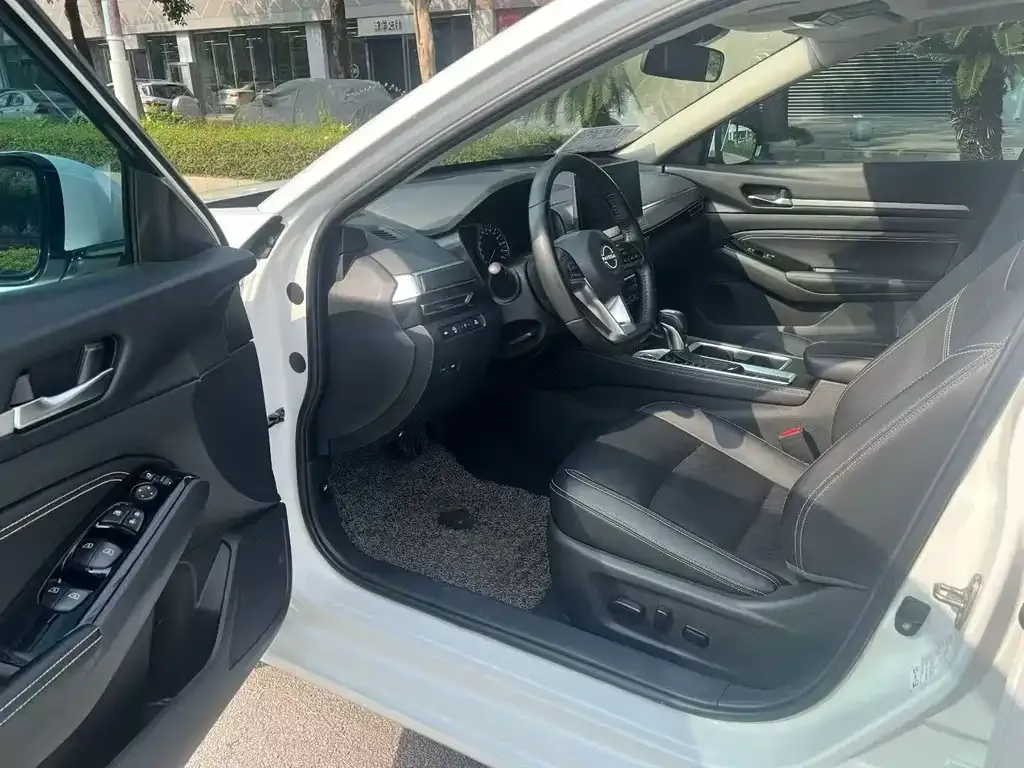 Nissan Teana 2023 из CN, фото 3