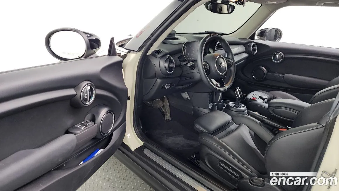 Mini Cooper 2021 из KR, фото 9