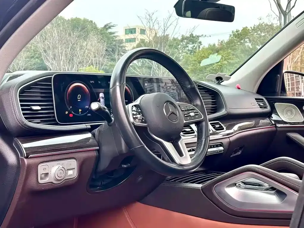 Mercedes-Benz GLE — фото 8