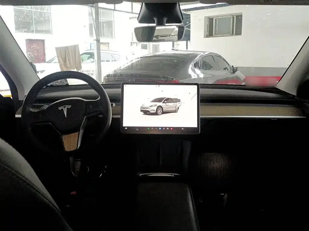 Tesla Model Y 2023 из CN, фото 5