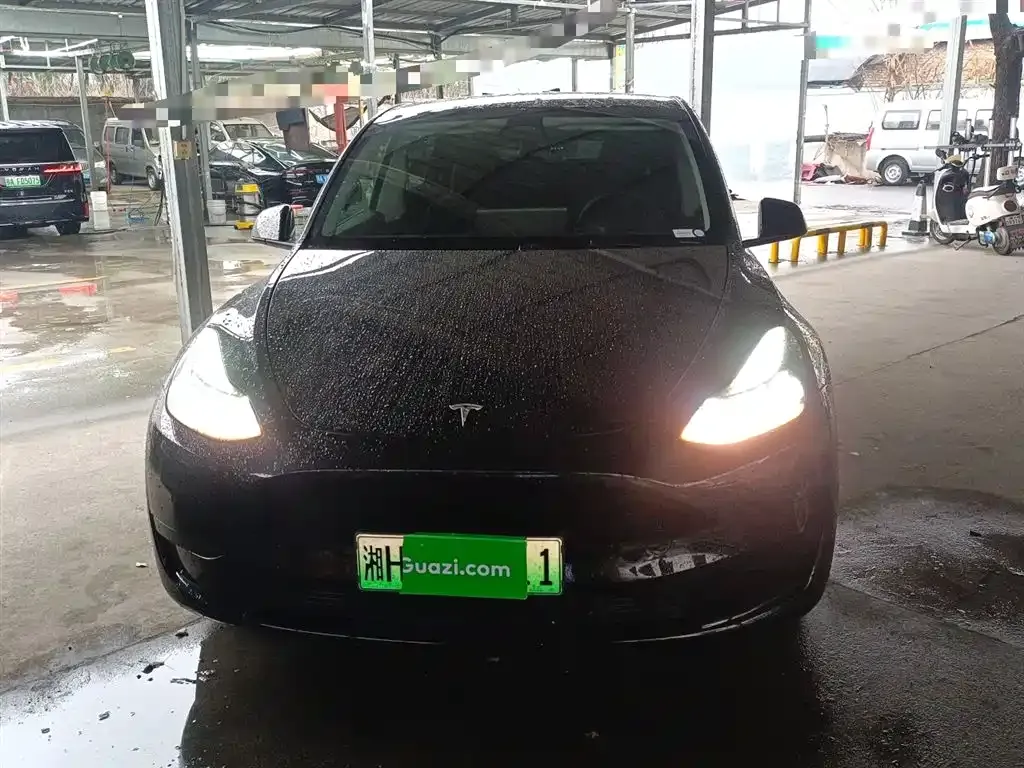 Tesla Model Y 2023 из CN, фото 9