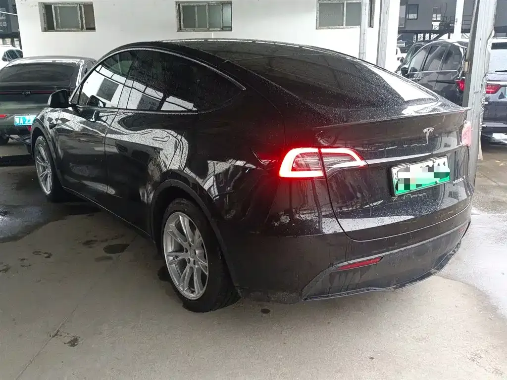 Tesla Model Y 2023 из CN, фото 4