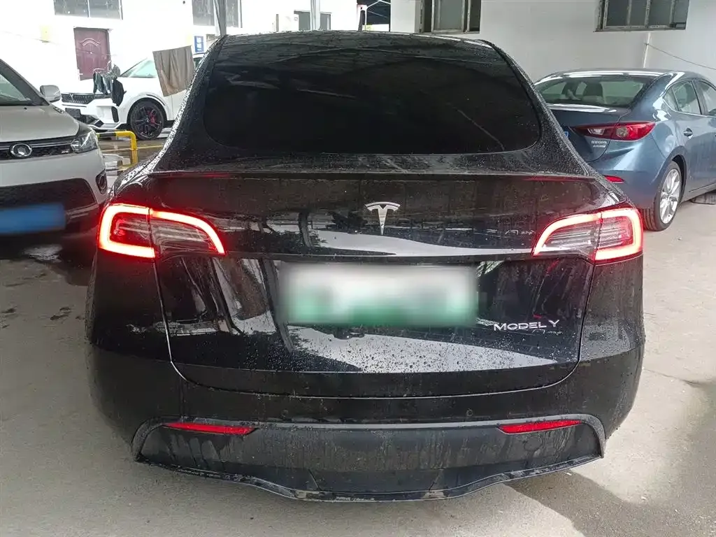 Tesla Model Y 2023 из CN, фото 3