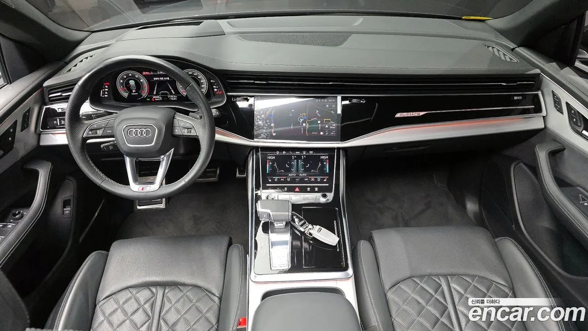Audi Q8 — фото 9