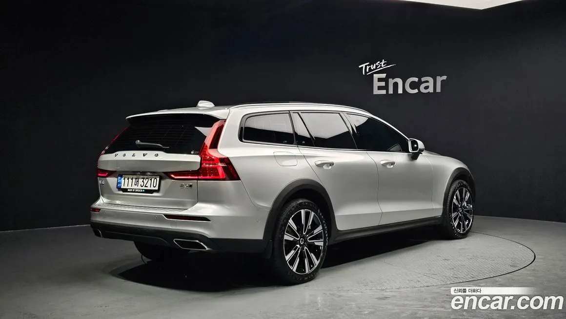 Volvo V60 — фото 2
