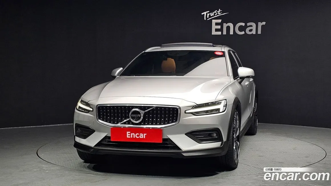 Volvo V60 — фото 4