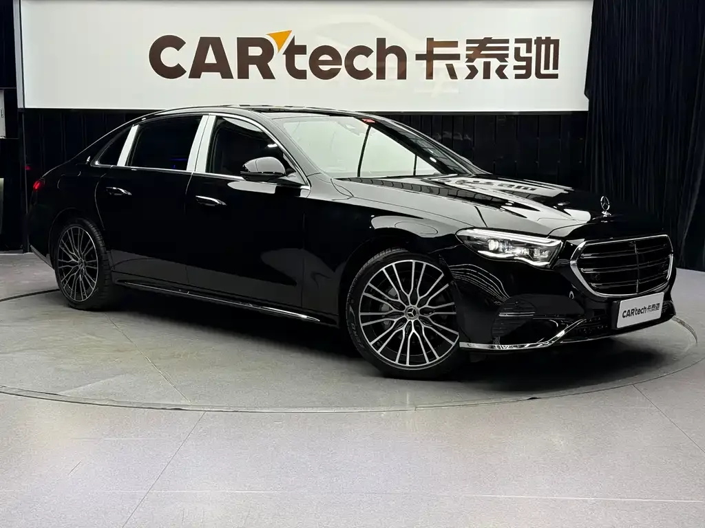 Mercedes-Benz E-Class — фото 10