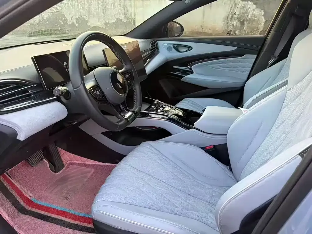 BYD Seal — фото 6