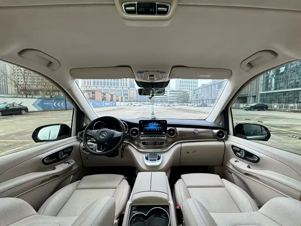 Mercedes-Benz V-Class — фото 5