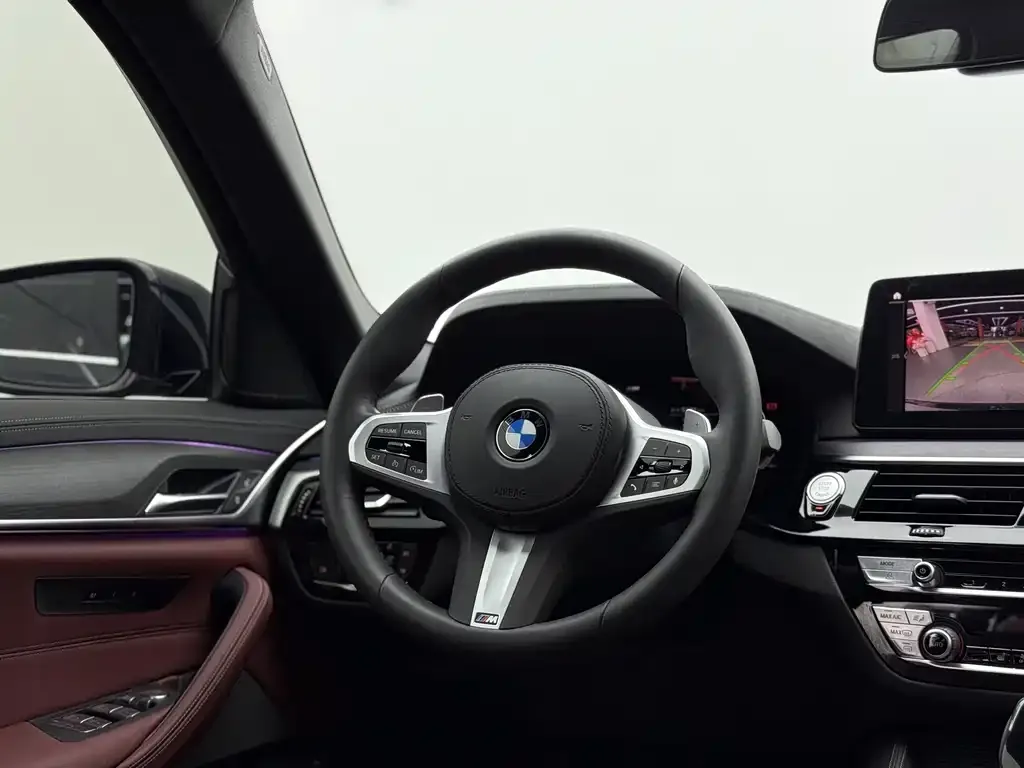 BMW 5 Series — фото 2
