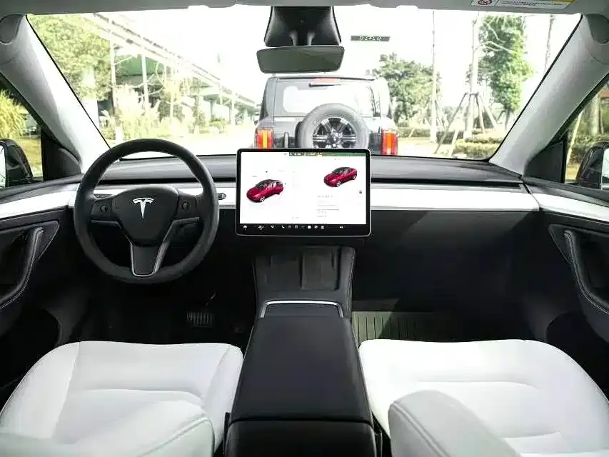 Tesla Model Y — фото 7