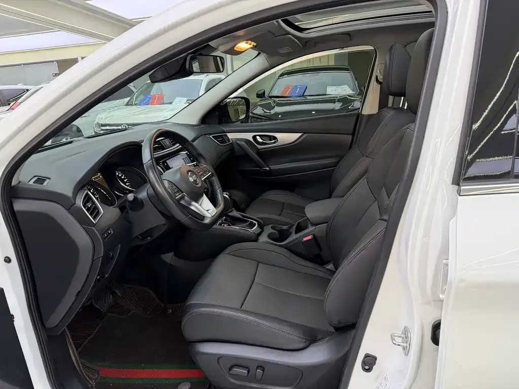 Nissan Qashqai — фото 2