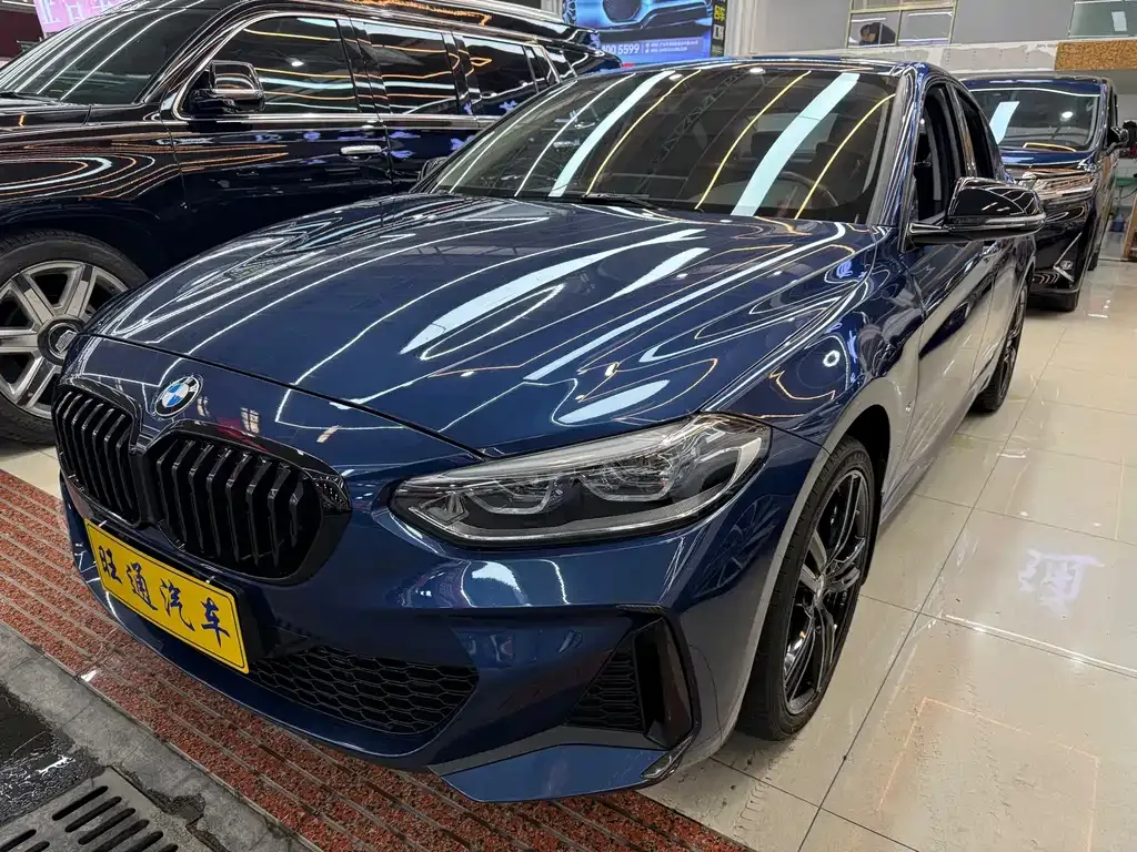 BMW 1 Series 2022 из CN, фото 1