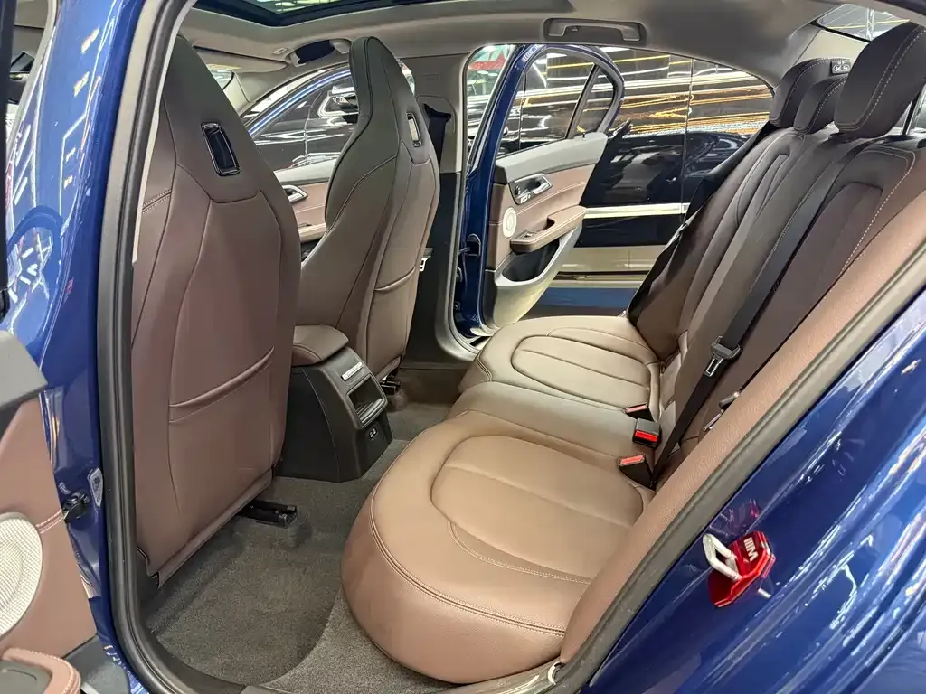 BMW 1 Series 2022 из CN, фото 4