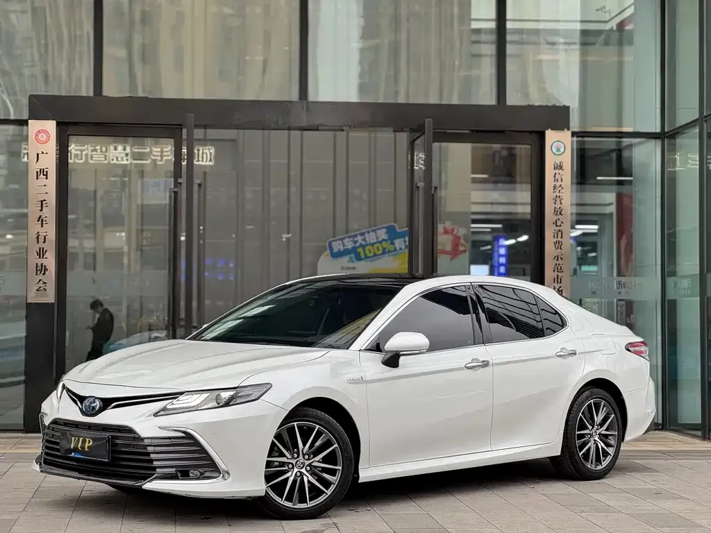 Toyota Camry 2021 из CN, фото 1