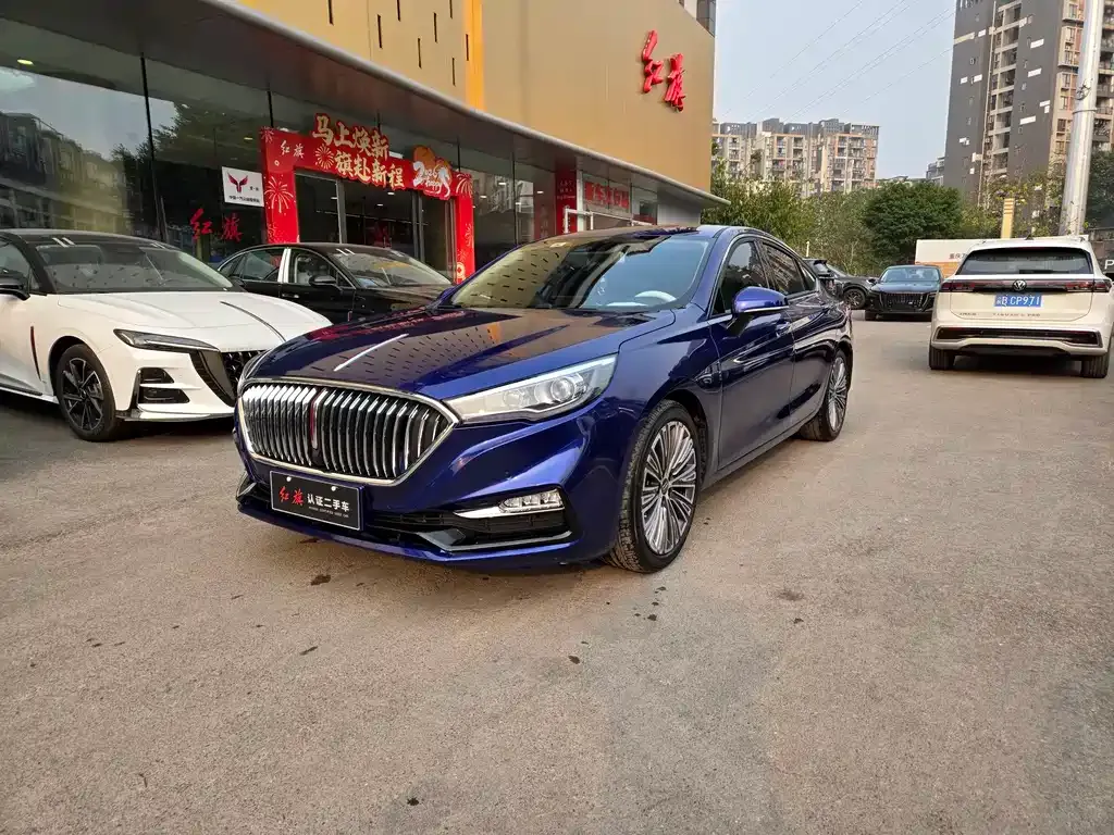 Hongqi H5 — фото 1