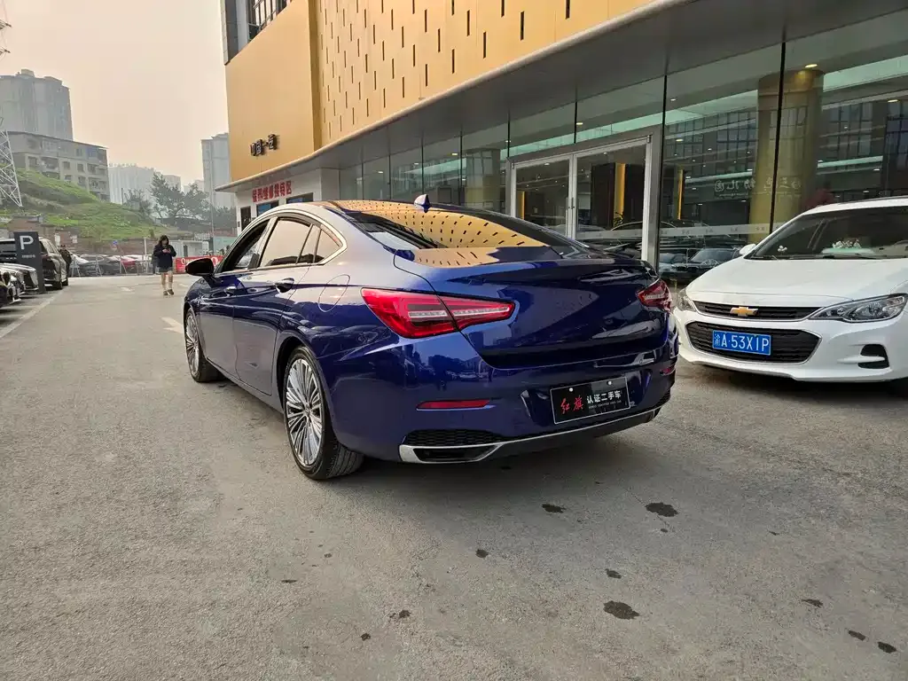 Hongqi H5 — фото 10