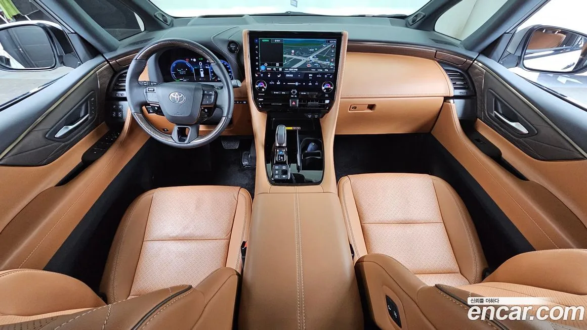 Toyota Alphard — фото 8