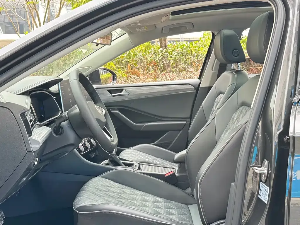 Volkswagen Sagitar 2023 из CN, фото 5