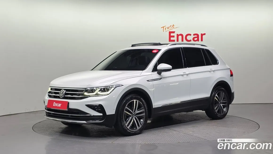 Volkswagen Tiguan — фото 1