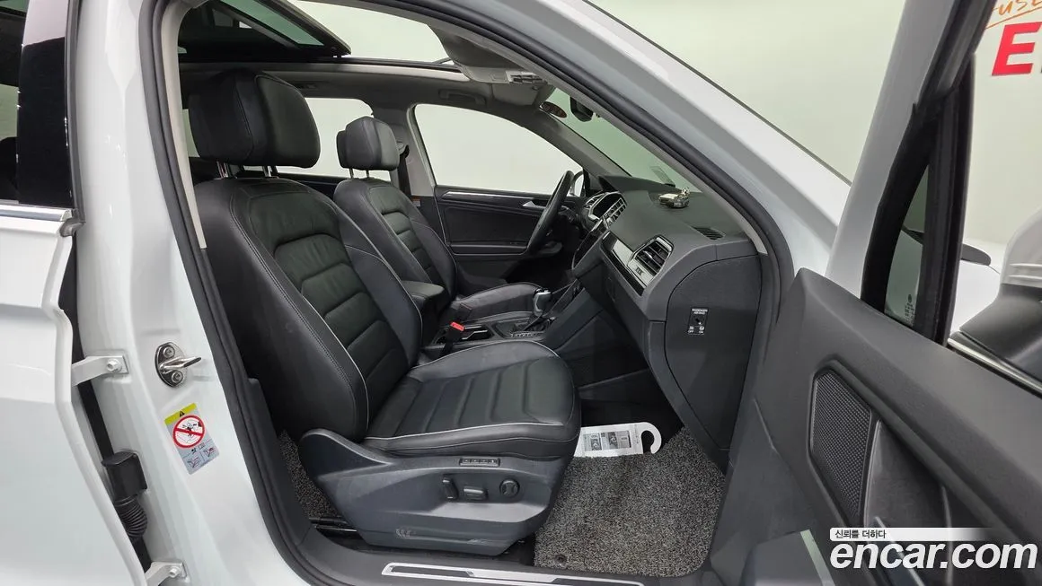 Volkswagen Tiguan — фото 7