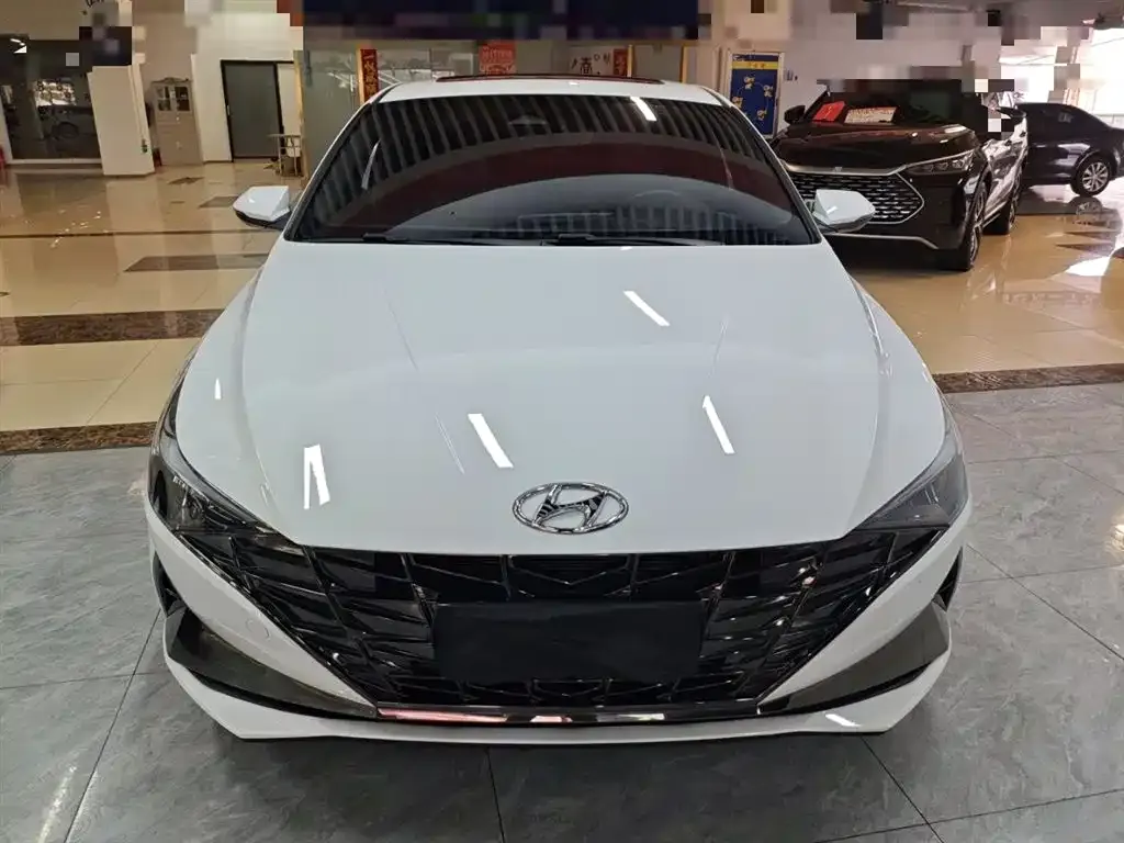 Hyundai Elantra 2023 из CN, фото 4