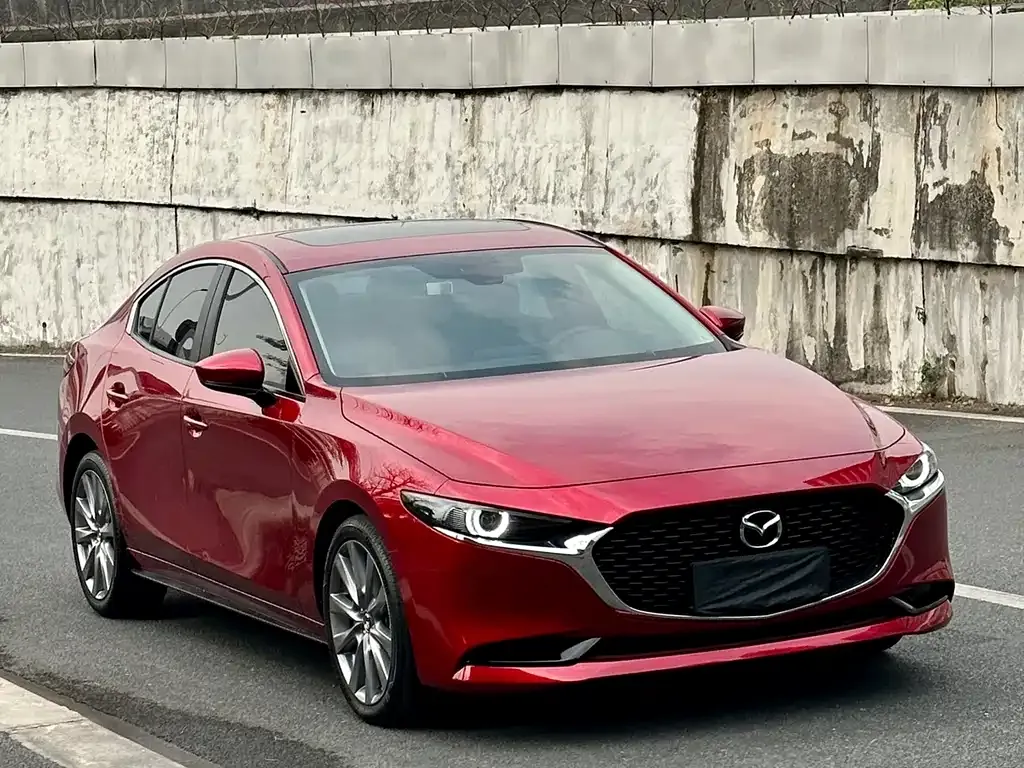 Mazda 3 Axela — фото 9