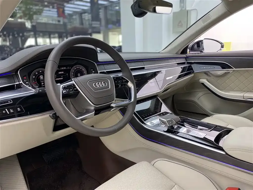 Audi A8 2024 из CN, фото 8