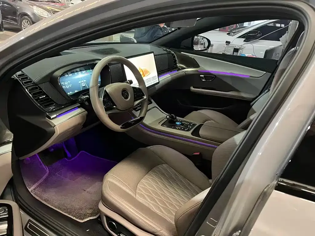 BYD Han 2025 из CN, фото 10