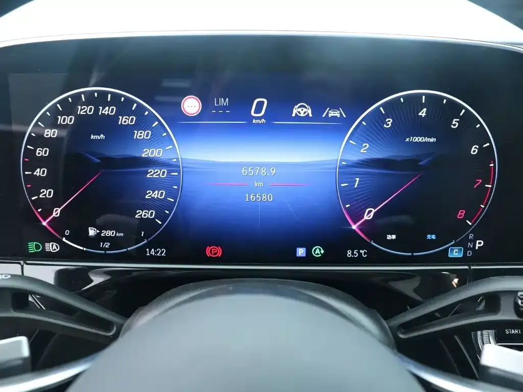 Mercedes-Benz E-Class 2024 из CN, фото 5