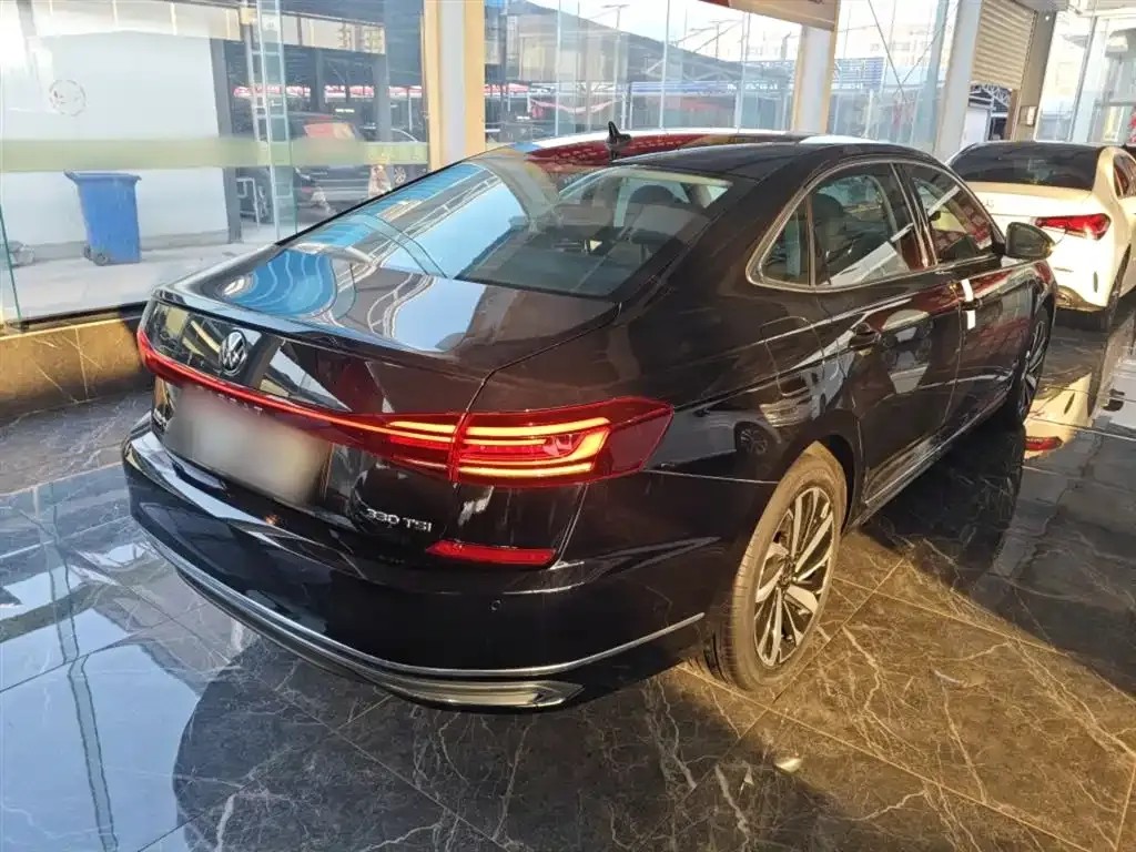 Volkswagen Passat 2022 из CN, фото 5