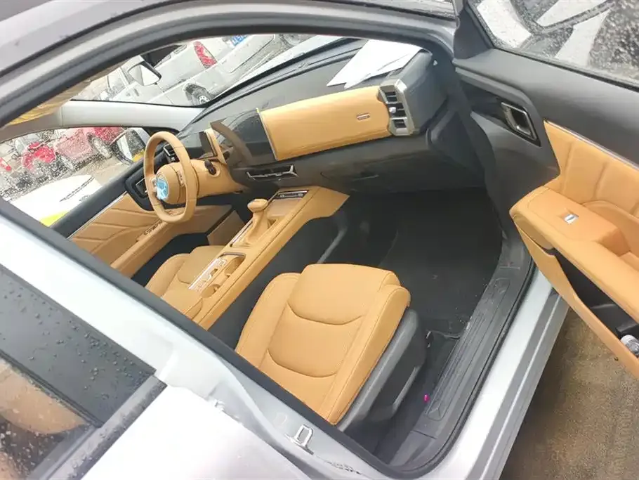 Wuling Starlight 560 2025 из CN, фото 8