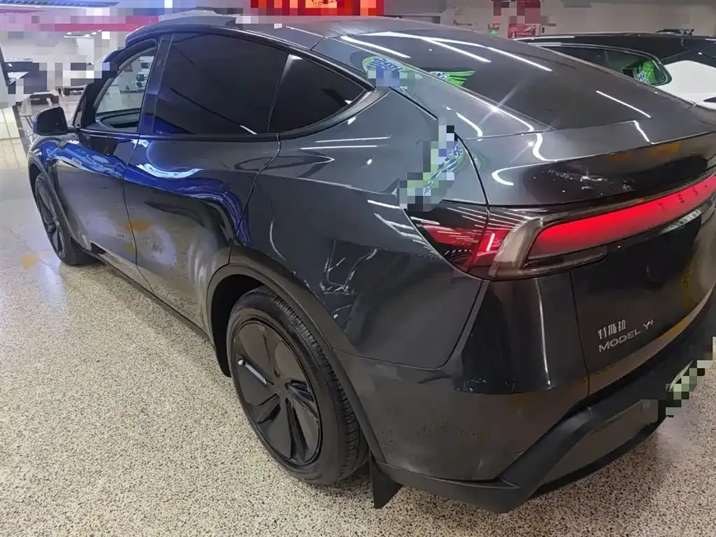 Tesla Model Y 2025 из CN, фото 9