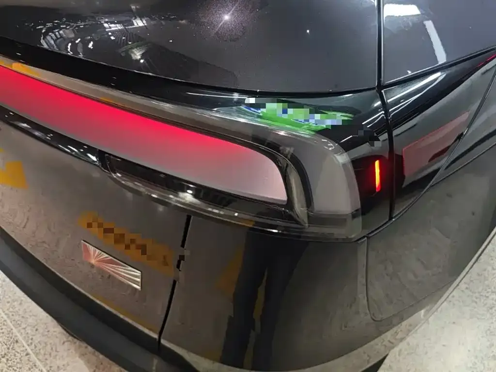 Tesla Model Y 2025 из CN, фото 2