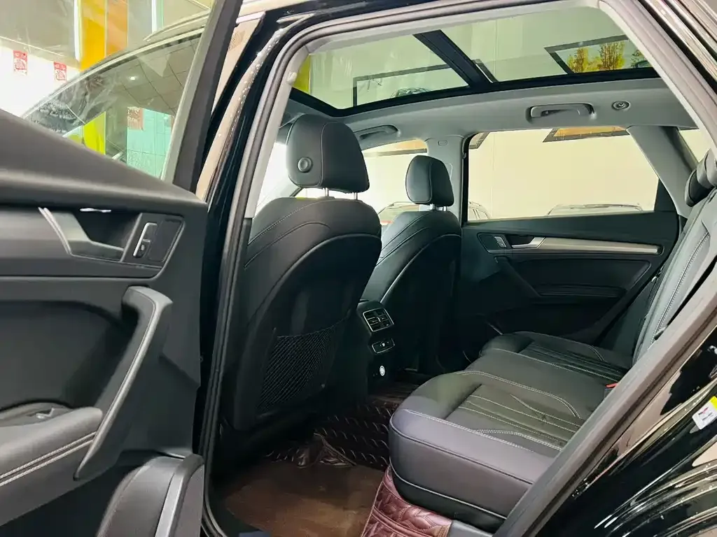Audi Q5L 2024 из CN, фото 9