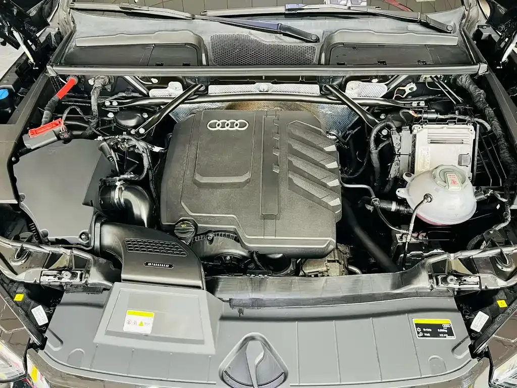 Audi Q5L 2024 из CN, фото 3