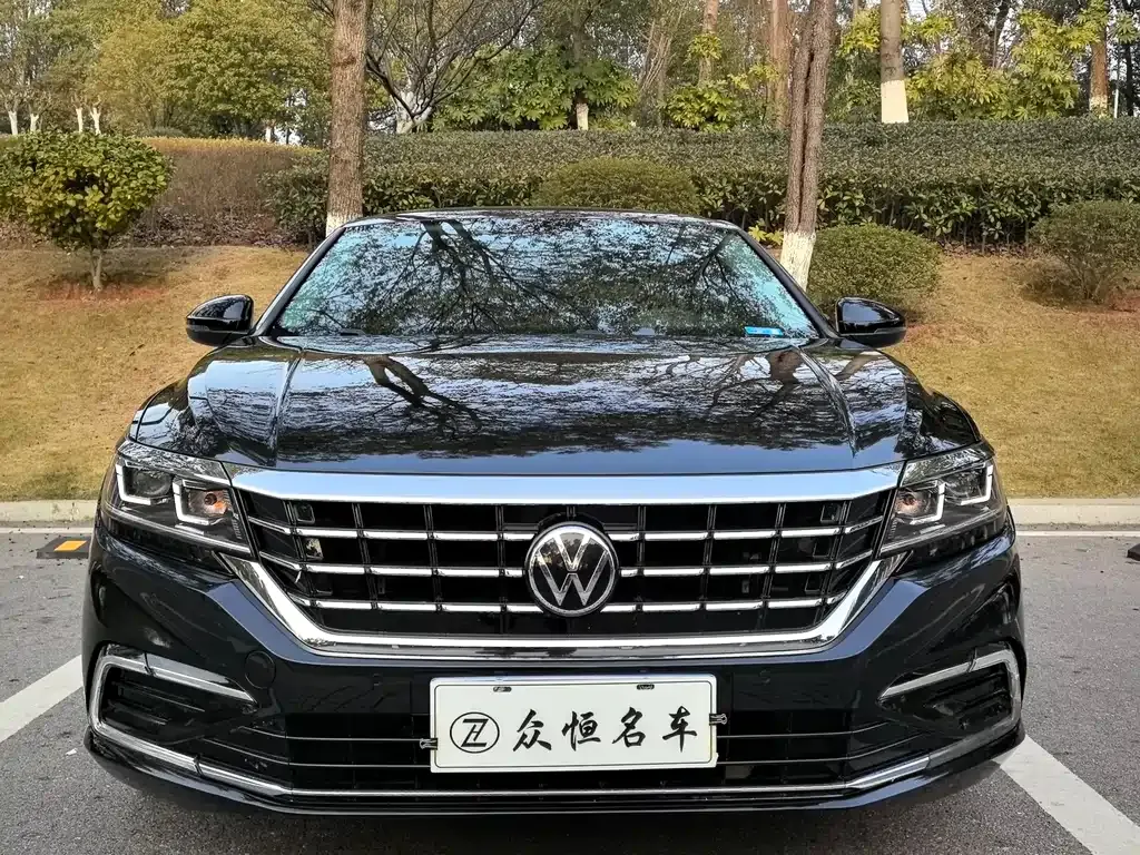 Volkswagen Passat — фото 10