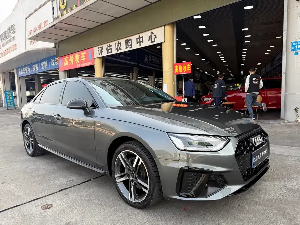 Audi A4L 2022 из CN, фото 7